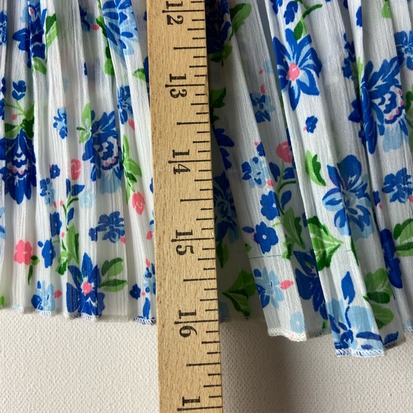 Abercrombie & Fitch Floral Adjustable Strap Floral Tank Top SzS (sku241) - Picture 7 of 8